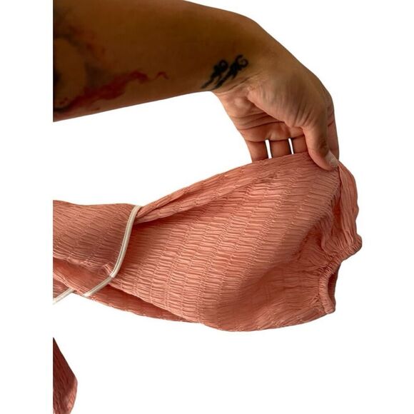 Club Monaco Blush Pink Cold Shoulder Long Sleeve Blouse Size S Ruffle Textured - Picture 5 of 10